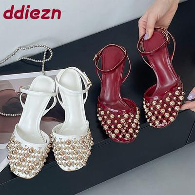 Мода Мода Металлические заклепки Женские Тонкие Каблуки Босоножки Обувь для Женщин Круглый Носок Пряжка на Щиколотке Дамские Босоножки на Каблуке Туфли Мюли Туфли-Лодочки