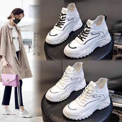 Весна и лето 2025 новые повседневные одинарные туфли на плоской подошве женские на толстой подошве с высоким верхом кожаные женские туфли спортивные универсальные маленькие белые туфли wo