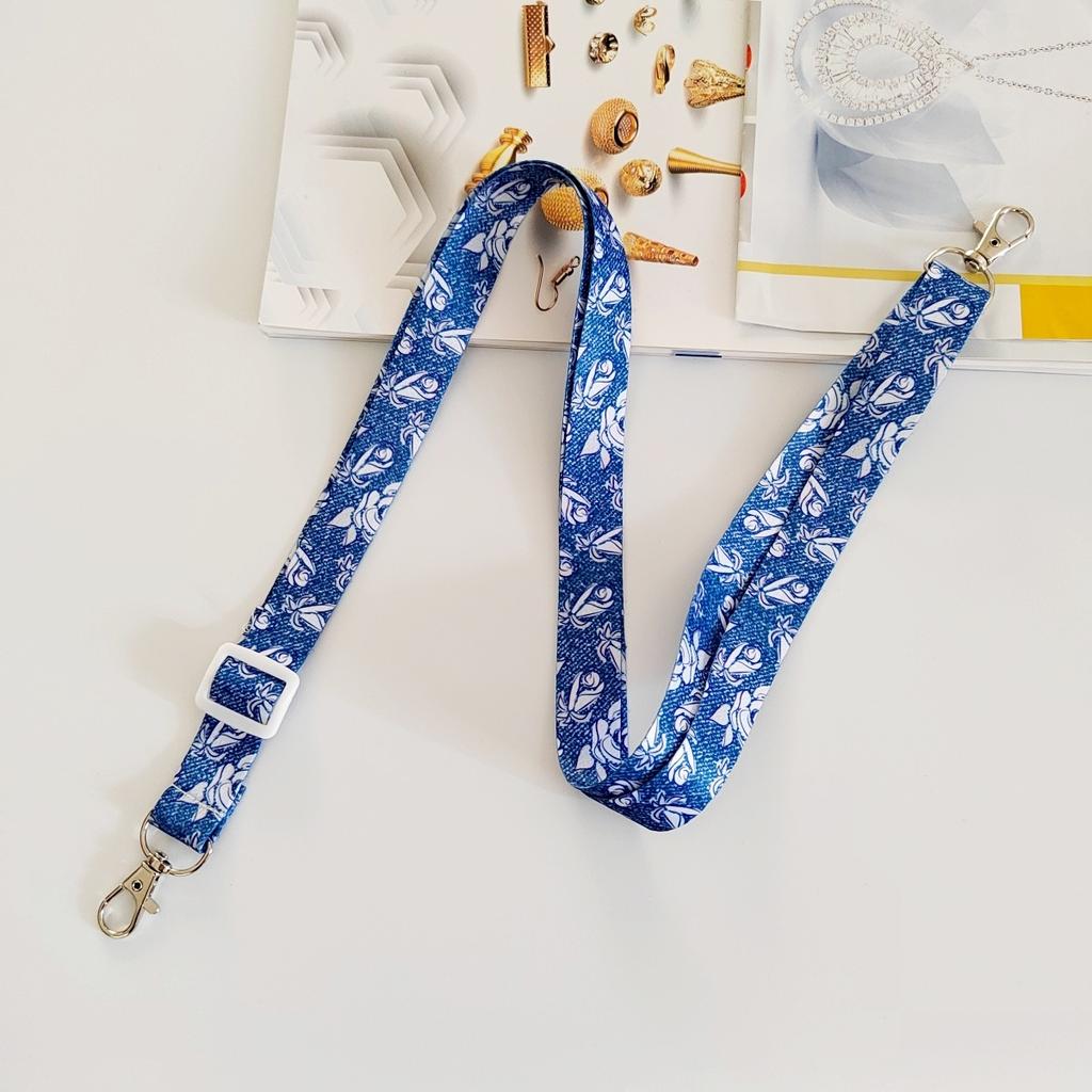 Плетеный ремень с принтом. Камера для телефона. Ремень через плечо. Женская сумка. Ремень через плечо.