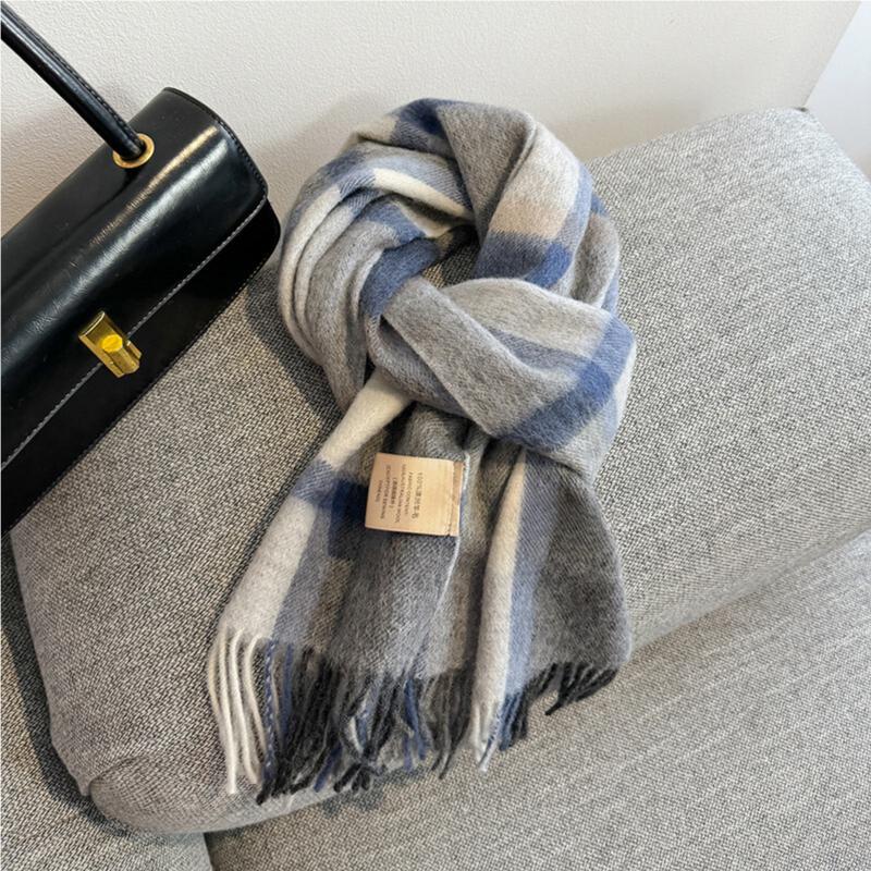 100% Pure Wool Scarf Female Winter Warm Cashmere Shawl Checkerboard Grain Design Couple Accessory Premium Sense Windproof Scarf