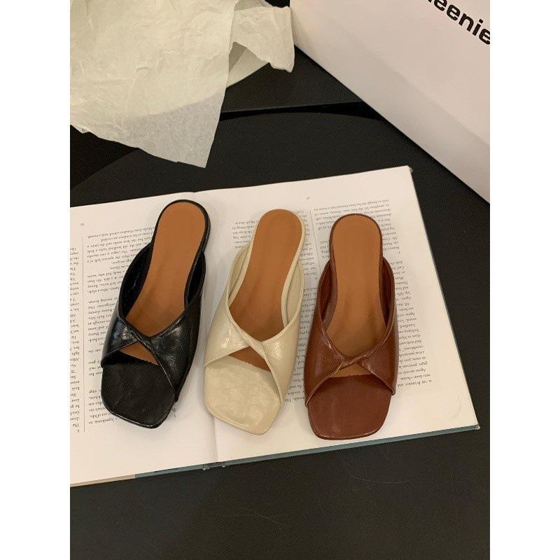 Модные туфли на плоской подошве с одним словом, женская обувь, летняя одежда 2025 года, новые летние простые пляжные сандалии