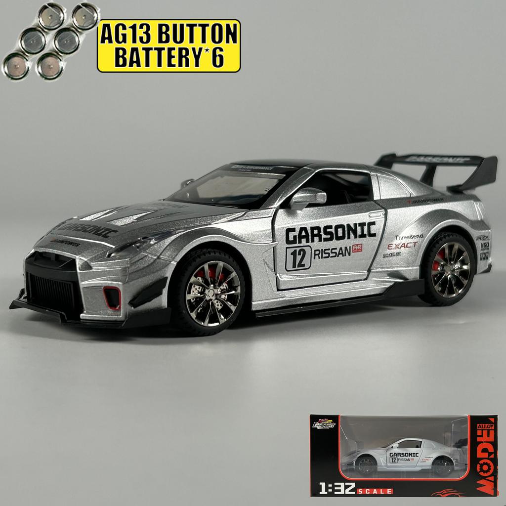 1:32 Nissan GTR CSR2 Alloy Metal Diecast Model Car Home Decoration & Collectibles Hobby Display Ornaments Holiday Present Gifts