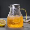 Стеклянный кувшин для воды Diller с чеканкой