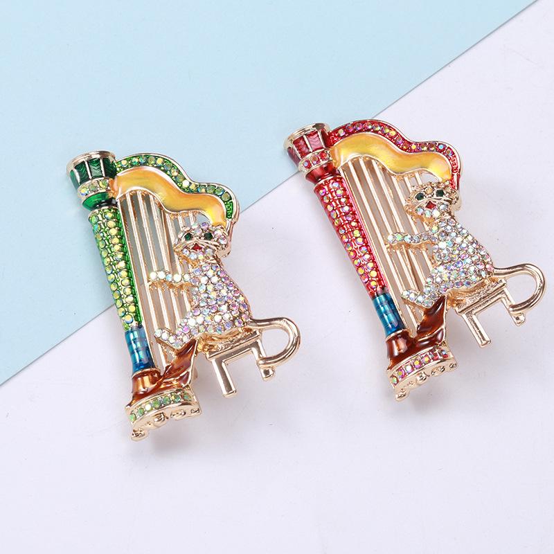 Female Fashion Crystal Cute Piano Cat Brooches For Women Luxury Gold Color Alloy Enamel Brooch Safety Pins