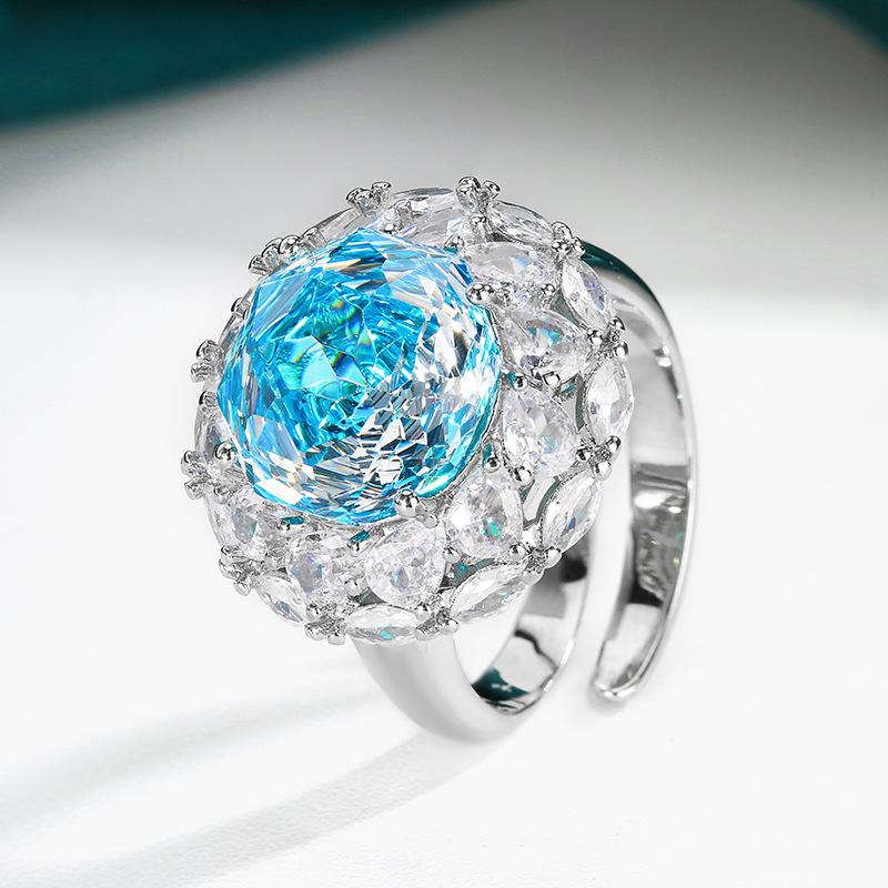 Ювелирные изделия Медное основание Позолоченное Миллениальный крой Плавное изменение цвета Темпераментный набор Камень героини 12 мм