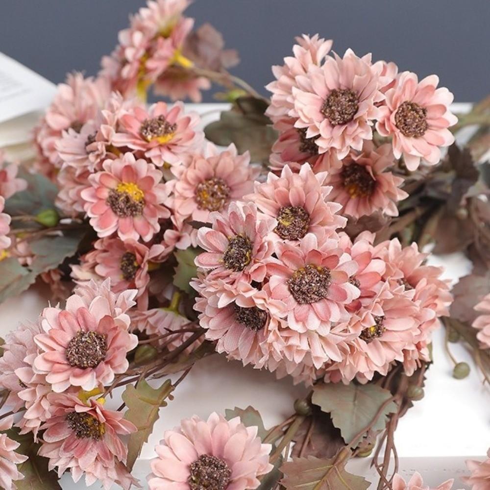 Lifelike Fake Chamomile Flowers Eco-Friendly Silk Flowers  Wedding Party Decoration