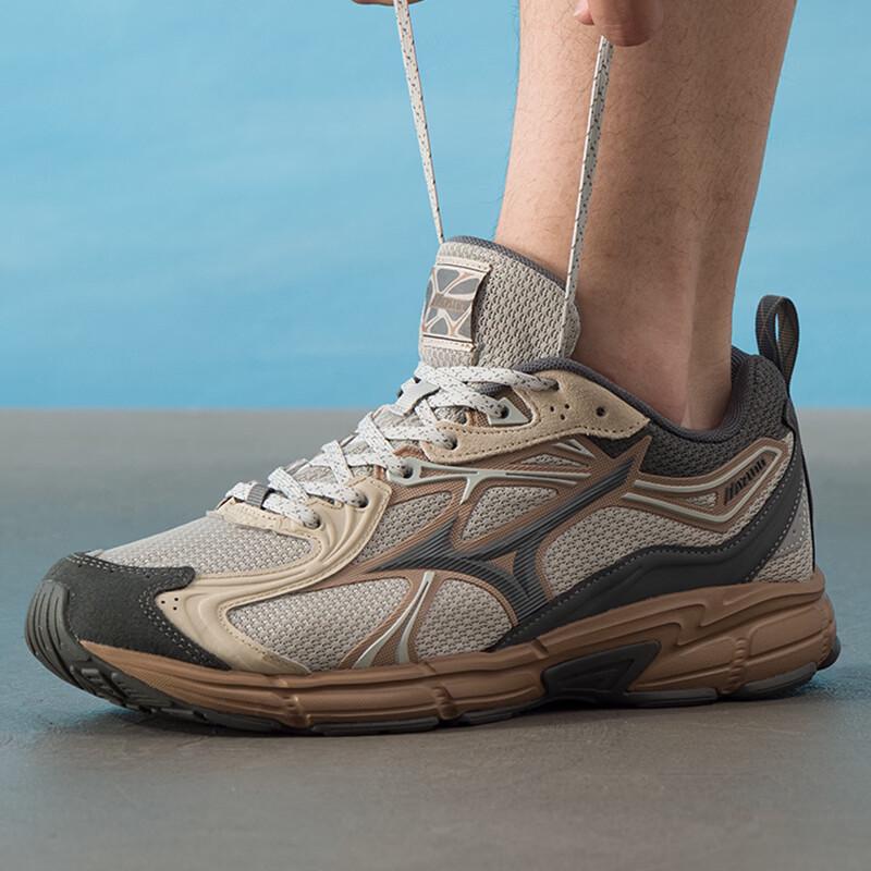 Mizuno Нейтральные всесезонные шоссейные кроссовки для бега D1GH2406-02