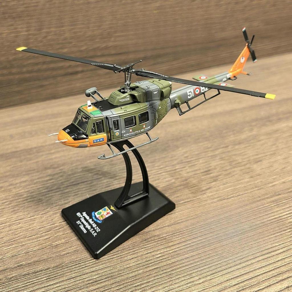 1/100 Diecast Helicopter Model Simulation Airplane Learning Toy Collection with Display Stand