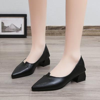 Мода 2025 Новые Женские Туфли-Лодочки из Мягкой Кожи Средний Каблук Острый Носок Повседневные Женские Офисные На Каждый День Массивный Каблук Обувь Слипоны