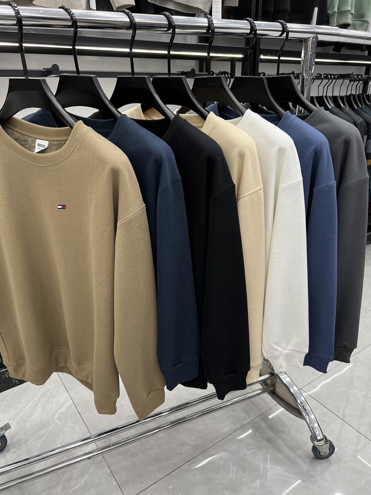 Tommy Men's Cozy Fleece-Lined Winter Hoodie: Warm Round Neck Pullover