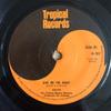 7-дюймовая пластинка EDITH SIR COLLINS MUSIC WHEELS M Give Me The Right Riot Riot AL024 Tropical Record UK Reggae Ska Dub Б/у