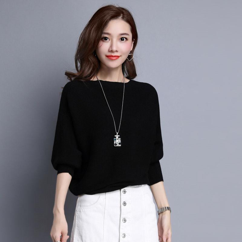 Женский однотонный свитер с короткими рукавами и длинным трикотажным низом на весну и осень