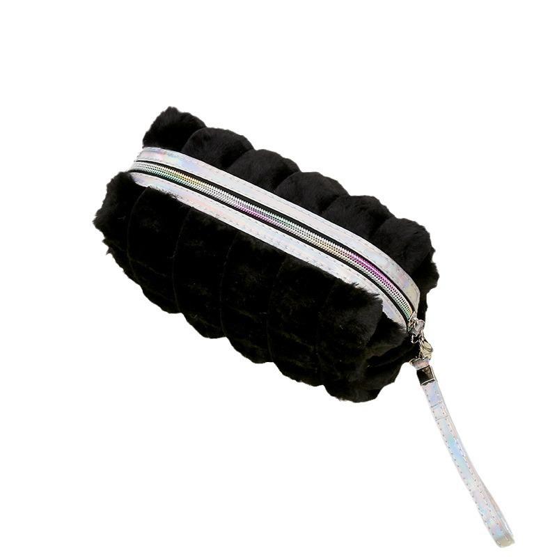 Fashionable Rabbit Fur Drawstring Makeup Bag - Spacious, Plush, High-End Storage