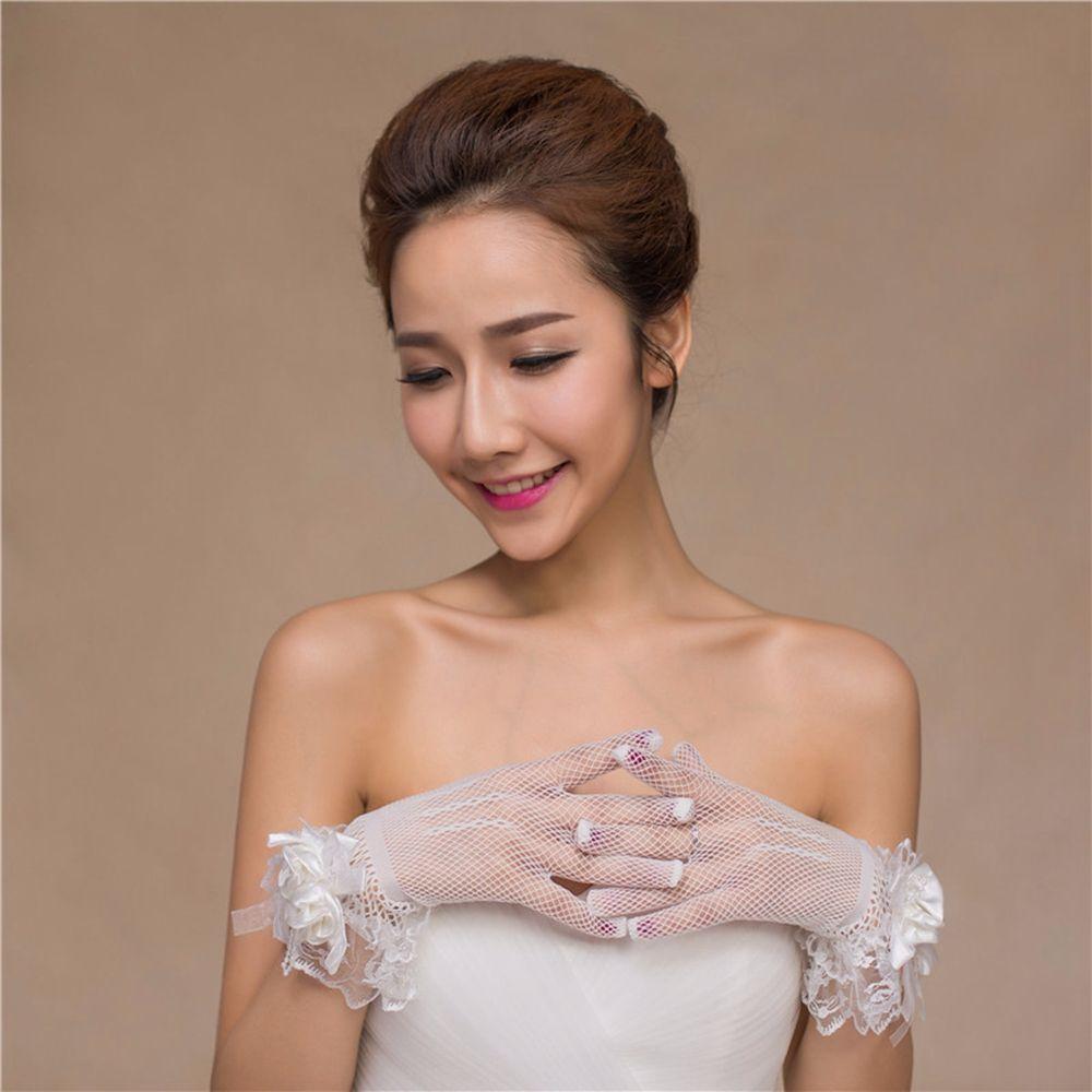 Thin Retro Mesh Women Sun Protection Bridal Hand Sleeve Wedding gloves Flower Lace Mittens