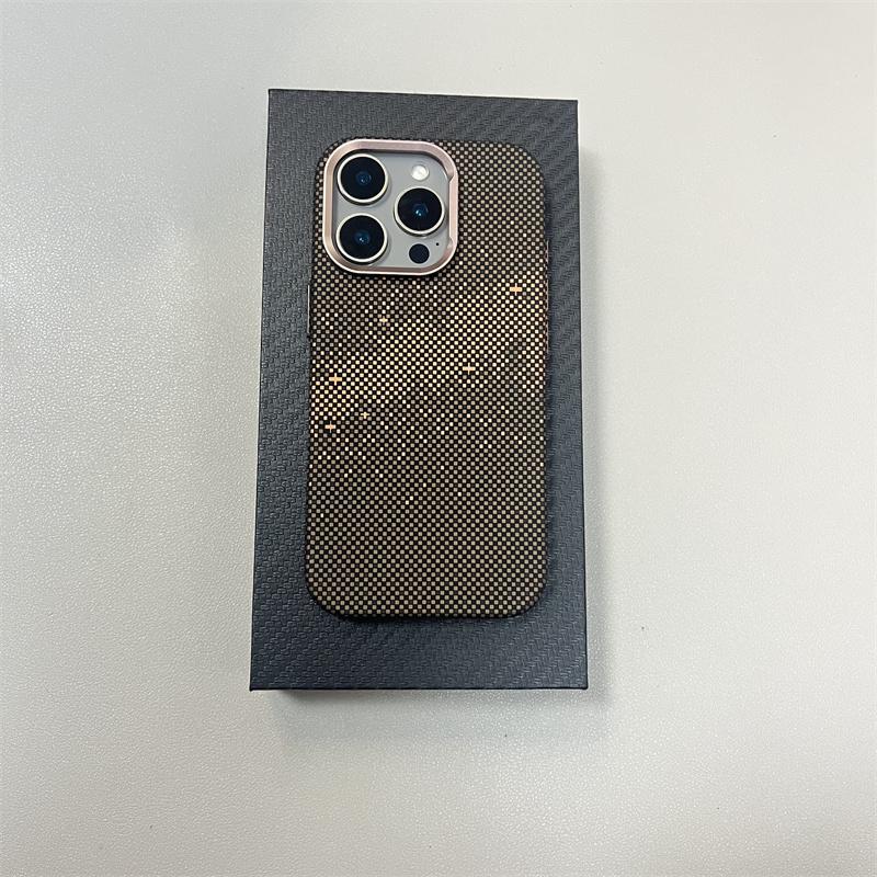 Чехол для MagSafe 16Pro из углеродного волокна с 3D-рельефом для iPhone 16 15 14 13 Pro Max, с беспроводной зарядкой, сплавленная линза, ПК, магнитная крышка