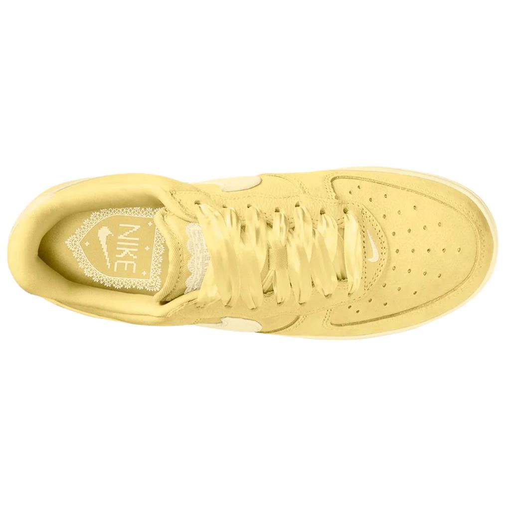 Nike Кроссовки Nike Air Force 1 Low Safety Yellow Женские Белые IR0871-700