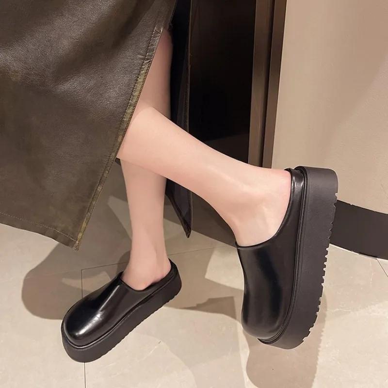 Модные весенние туфли на плоской подошве на платформе, женские туфли-мюли с открытой пяткой, туфли 2024 года, дизайнерские модные сандалии, новые повседневные шлепанцы для ходьбы, женские