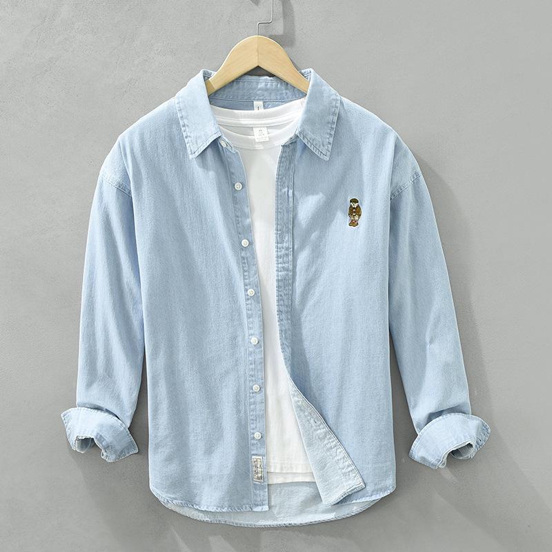 Японская повседневная джинсовая рубашка с вышивкой и длинными рукавами - простая, модная, трендовая, свежая.