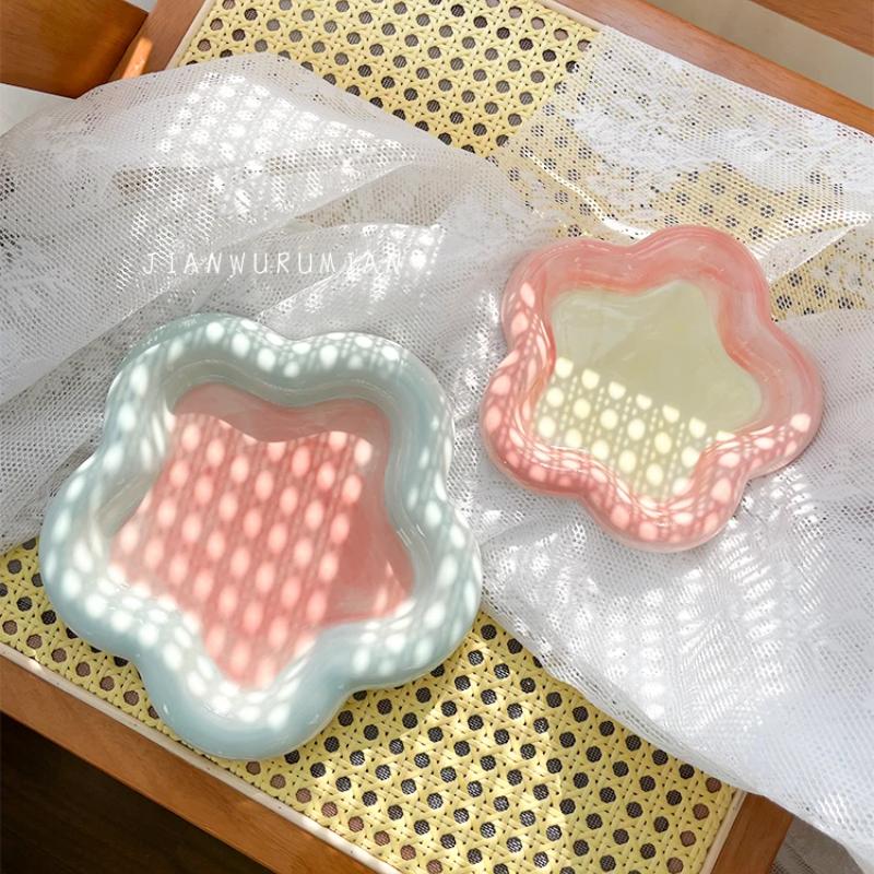 Корейская тарелка Мультяшные десертные тарелки Милые керамические обеденные тарелки Расписанные вручную Плоские Завтрак Салат Фруктовая тарелка Блюда и тарелки