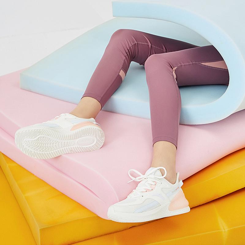 Anta C37° Удобные Легкие Устойчивые к истиранию Низкие Беговые Кроссовки Женские Серые 922035533-1