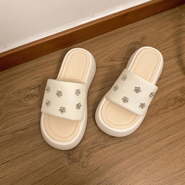 Модная женская обувь на плоской подошве, резиновые тапочки, сланцы, женские бежевые босоножки на каблуке, шлепанцы на платформе 2025, черная обувь, резиновые тапочки на платформе B