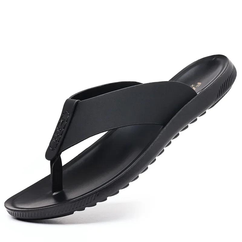 Мужские шлепанцы, модные пляжные тапочки, лакированная кожа, повседневная летняя обувь, летние уличные туфли на плоской подошве, нескользящие, дышащие, мужские тапочки