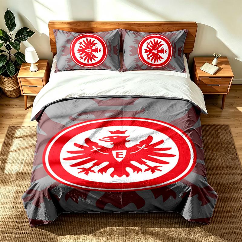 Eintracht Frankfurt (14) 3pc set suitable for master bedrooms soft and comfortable an ideal gift for family and friends Includes one duvet cover and t