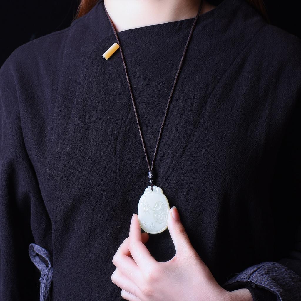 Natural Hetian Yufu pendant for women's necklace Birthday gift for girlfriend and wife with certificate