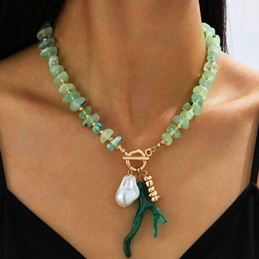Summer Boho Red/Green Beaded Necklace Baroque Imitation Pearl & Coral Charm Toggle Choker For Women Beach & Vacation