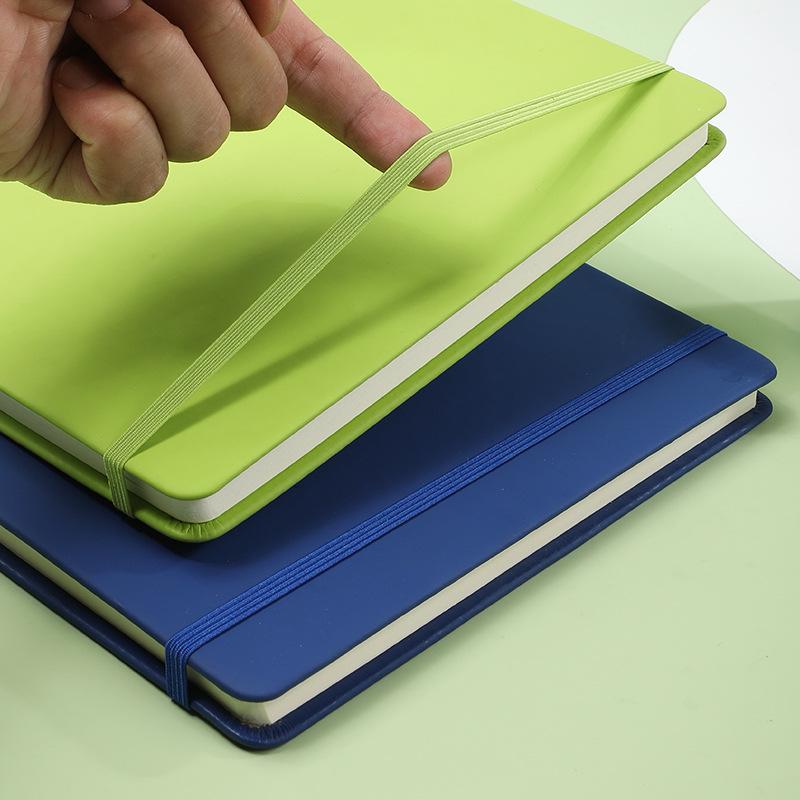 Индивидуальный подарочный набор из кожаного делового блокнота и ежедневника с логотипом