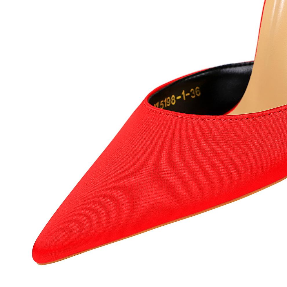 BIGTREE модные простые атласные сандалии на тонком каблуке в европейском стиле с острым носком и полым ремешком одной линии