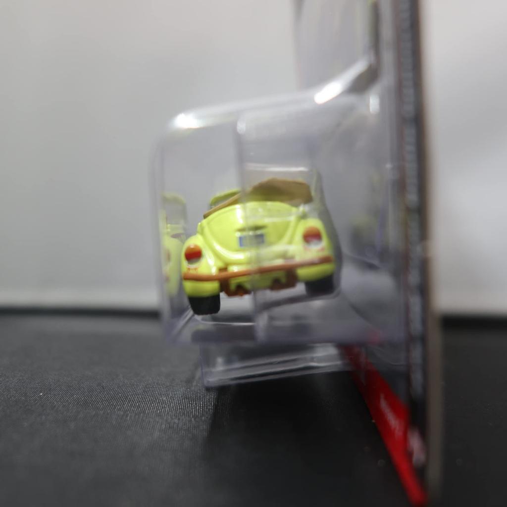 JOHNNY LIGHTNING Johnny Lightning Scale Street FREAKS 1975 VW Super Beetle Convertible JLSP145A 1/64 (Yellow)