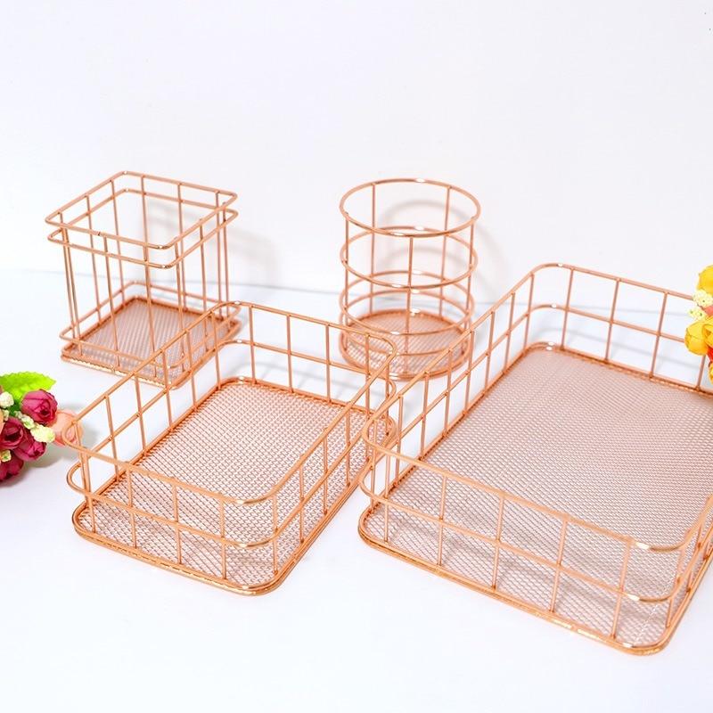 Скандинавская золотая металлическая железная корзина для хранения ручек для макияжа, офисный настольный держатель для кистей для макияжа, настольный органайзер для косметики, стеллаж