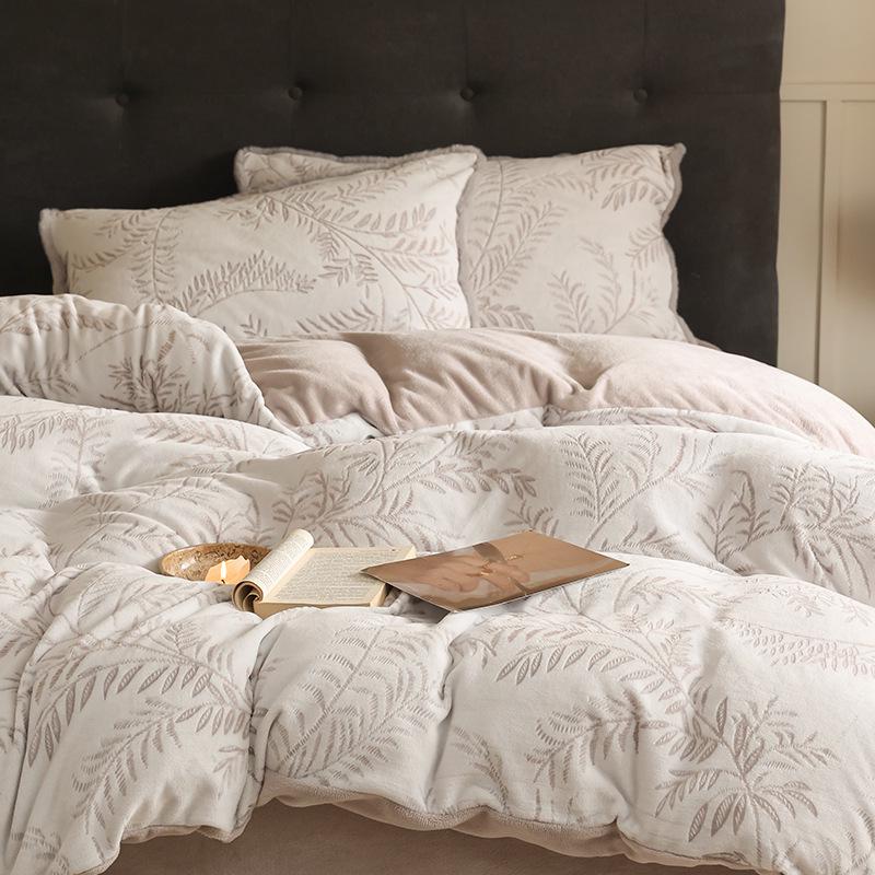 320г Супер Теплый Зимний Молочный Вельвет 4 Предмета Постельного Белья из Кораллового Флиса с Двусторонним Флисом - Простыня и Пододеяльник в Комплекте