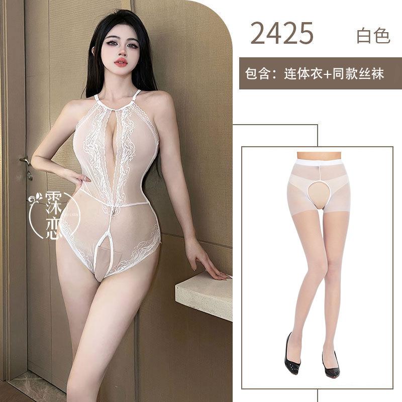 Sexy sexy underwear perspective small breasts show big breasts one-piece neck hanging free outdoor robe