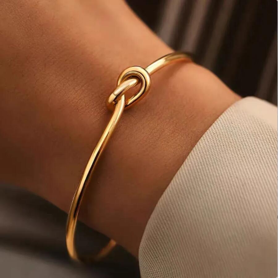 Fashion Style Simple Concentric Knot Knot Senior Sense Retro Bracelet