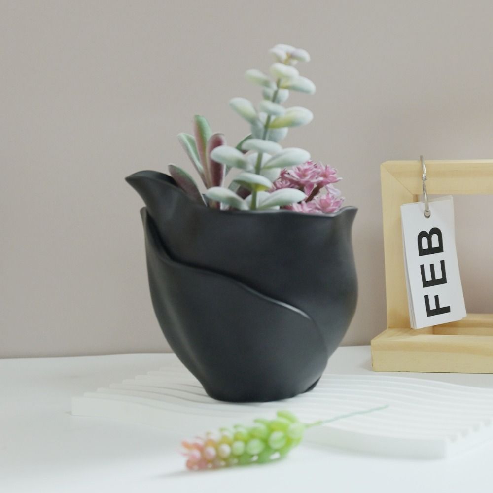 Resin Human Face Vase Aesthetic Hydroponic Flower Holder Character Plant Pot Home