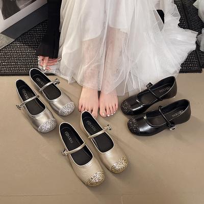 Женские туфли-лодочки, нежные вечерние на плоской подошве, с ремешком, французские, новые, серебристые, весна-осень 2025