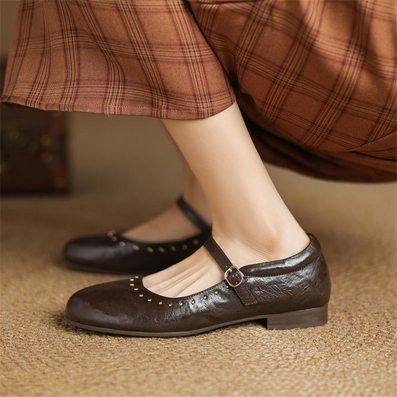 Модная новая весенне-летняя обувь Мэри Джейн, туфли из натуральной кожи для женщин, модные туфли-лодочки с заклепками и круглым носком, на толстом каблуке
