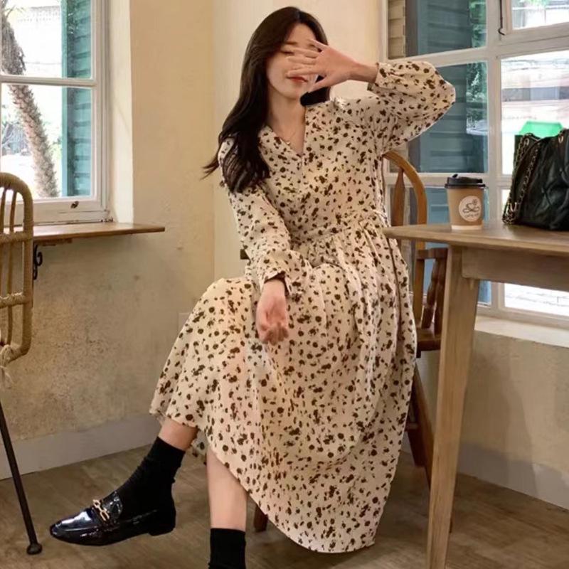 Женское платье 2024 года с V-образным вырезом, цветочным ретро-принтом, в французском стиле, для чаепития - Коллекция Осень/Зима