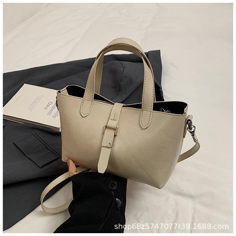 Niche Design Portable Bucket Bag Women's 2025 New Fashion and Versatile Commuter Bag High-end One-shoulder Crossbody Bag