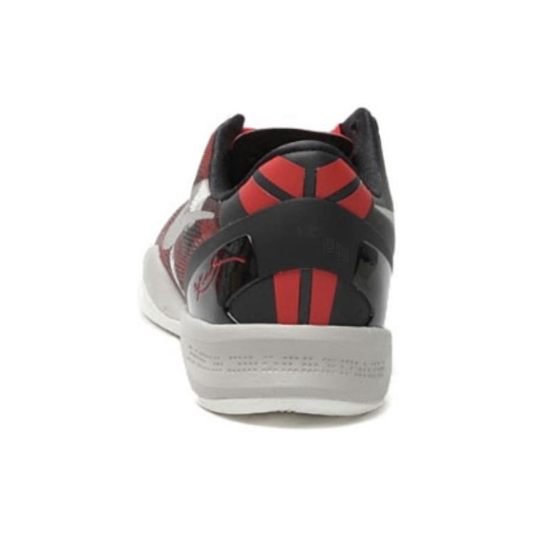 Nike Кобе 8 Молочная Змея 555035-601