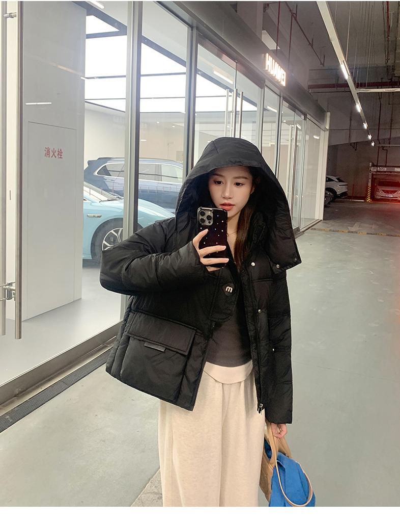 Женская короткая ветрозащитная теплая зимняя куртка с капюшоном и рукавами реглан