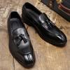 Итальянский бренд мужская кожаная повседневная обувь ретро коричневые мужские лоферы на плоской подошве с кисточками модная рабочая обувь для повседневной носки