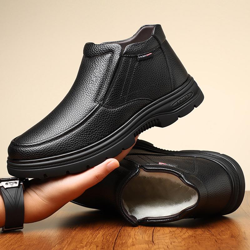 FashionHigh Tops and Fleece Winter Warm Boots for Men Designer Black Platform Cotton Shoes Male Fashion Casual Leather Dress Shoes Man