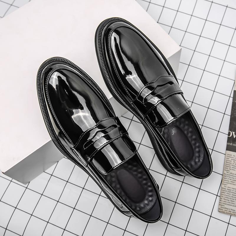 FashionNew Men's Formal Shoes Loafers Size 38-45 Comfortable Men Dress Shoes Fashion White Casual Shoes for Men Tassel Wedding Footwear