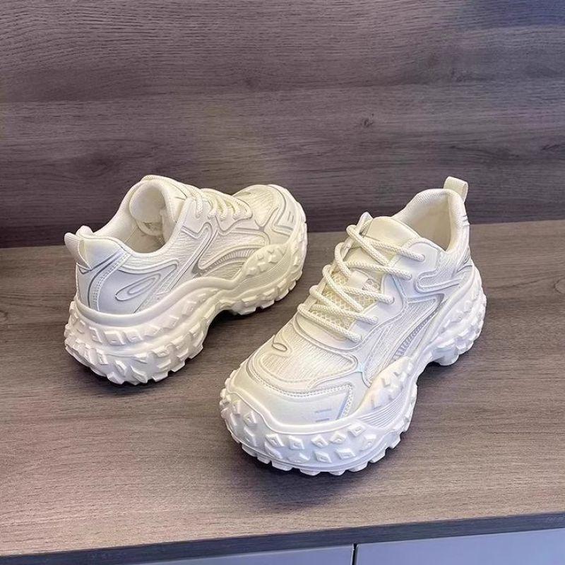 2025 New Wheel Versatile Tire Shoes Women's Soft-soled Breathable Durian Platform-soled Casual Sports Shoes Heightened Fried Street Dad Shoes