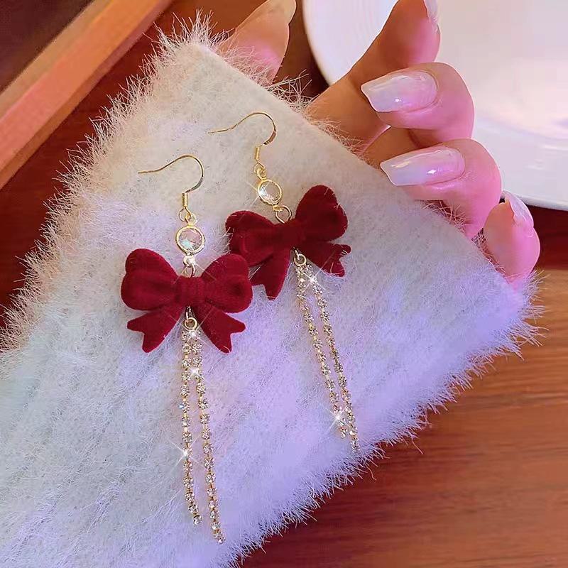 2025 Красные флокированные серьги-бантики: Элегантные украшения для женщин на осень и зиму