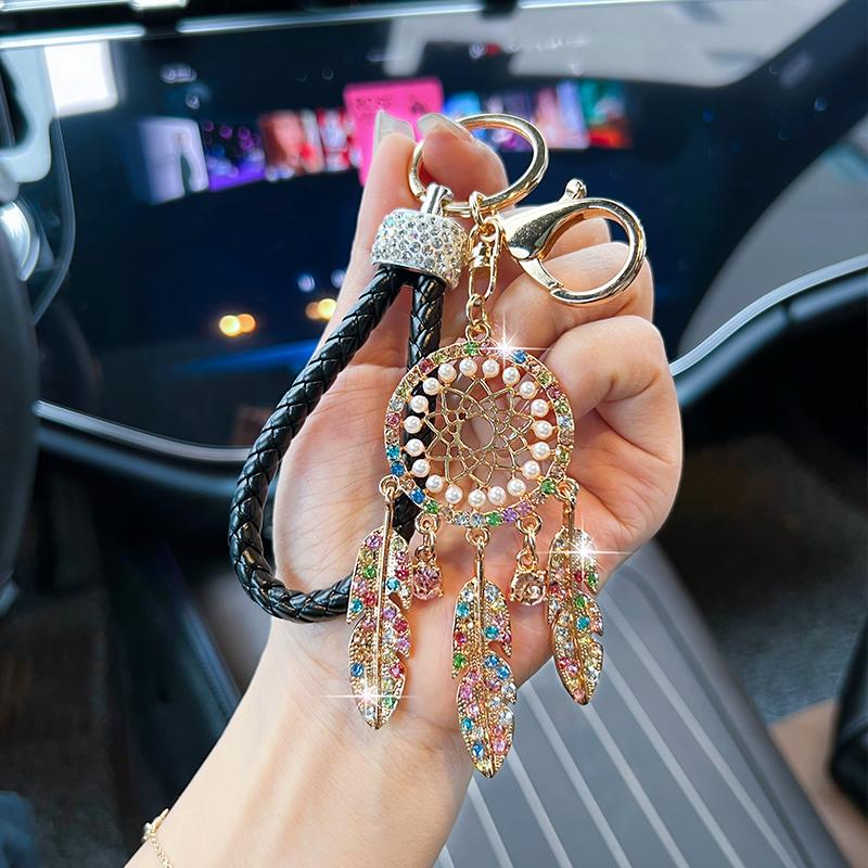 Новый автомобильный брелок-ловец снов с полыми элементами и стразами, креативный подвеска на сумку из плетеной веревки с перьями, маленький подарок