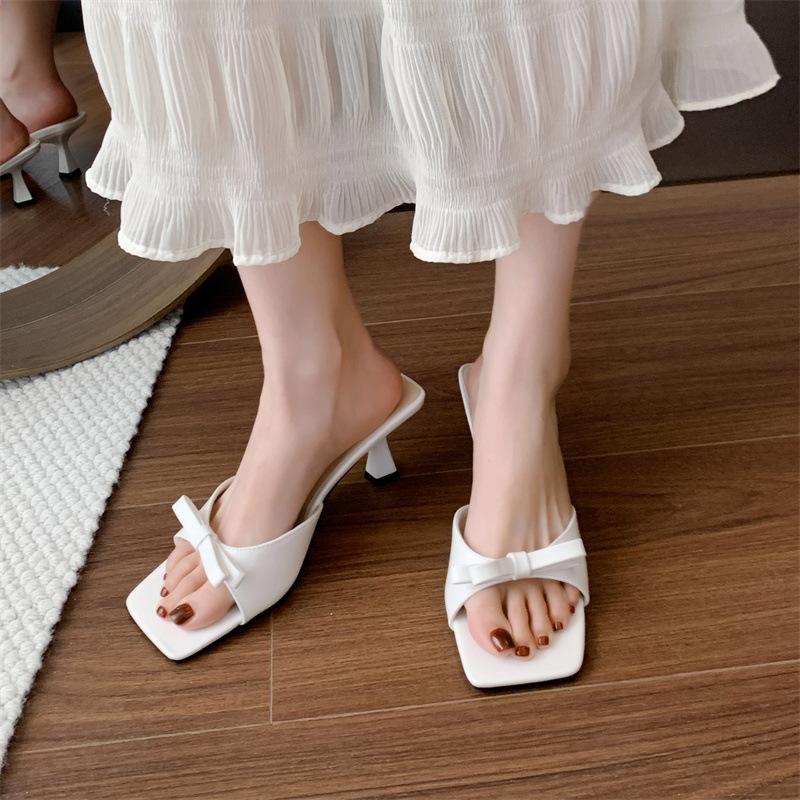 Fashion Hot Selling Heeled Sandals Shoes Square Toe Butterfly-Knot Slippers Flat Rubber Flip Flops Luxury Slides Black Designer High